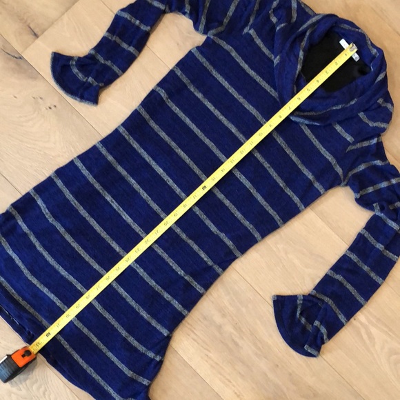 Red Haute sweater dress. - Picture 5 of 8